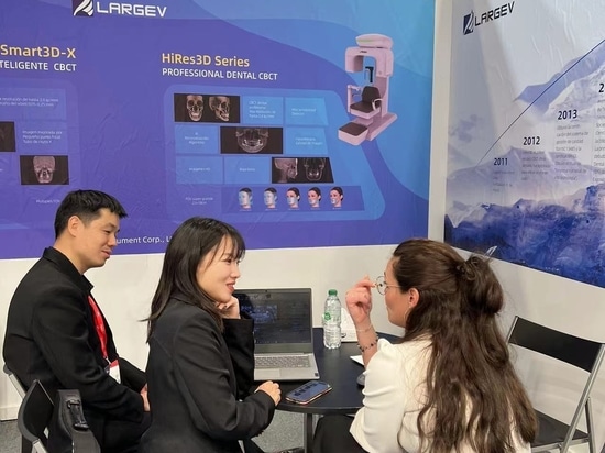 LargeV Stands Out with Spectacular Showcase at Expodental Spain