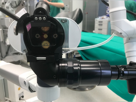 digital colposcope with attached CO2 Laser-manipulator