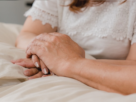 Comfort and Hygiene in Bed: An Essential Pillar of Patient Care
