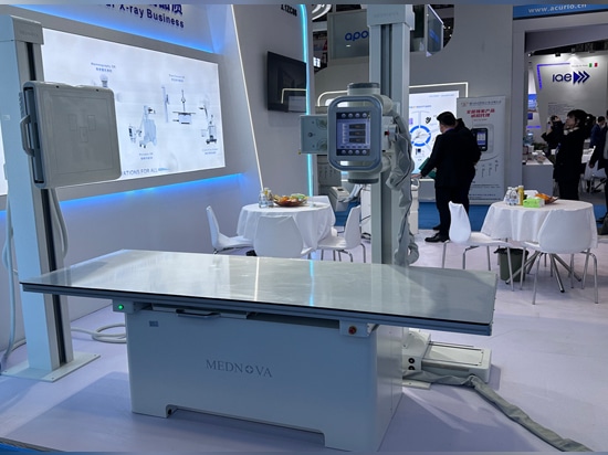 Dual column digital x ray machine