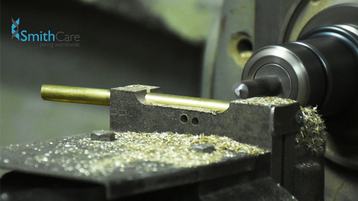 歯科鉗子 - 11-206-17 - Smith Care - エインズワース / ステンレス