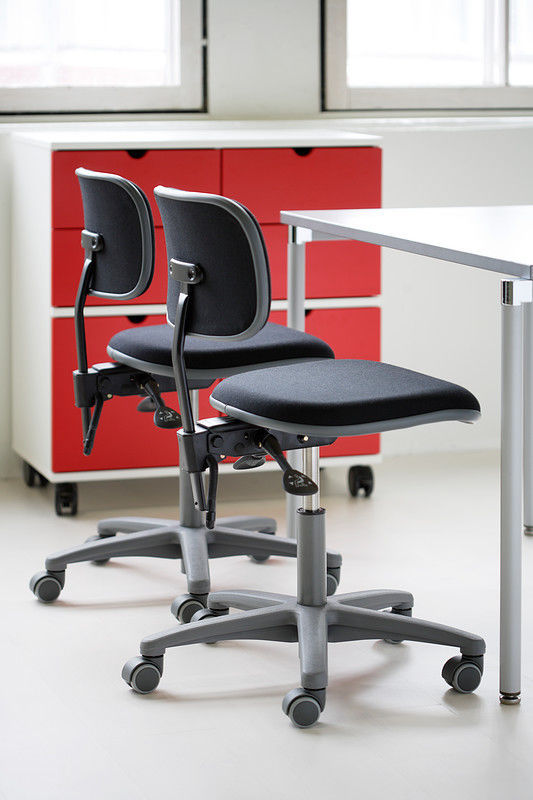 オフィスチェア ローラー付きオフィスチェア - 3016 - Isku Interior Oy - 高さ