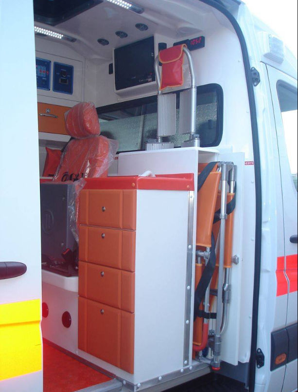 ワゴン車タイプ救急車 - KURTARAN AMBULANS - タイプB / 酸素療法付き