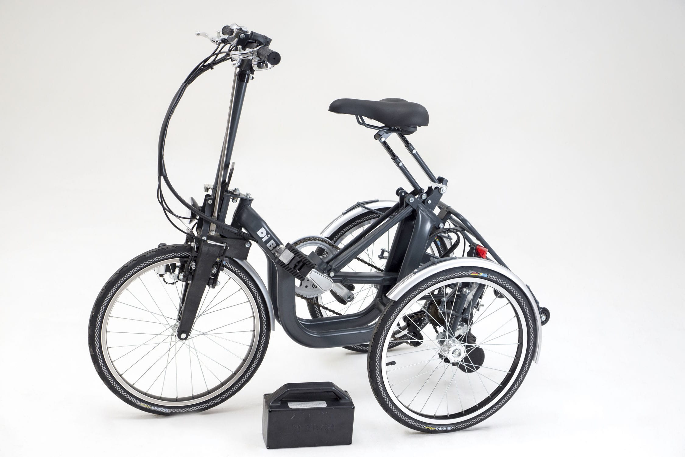 CREAL大人用三輪自転車 Amazon | Max4out 7速大人用三輪自転車 大型バスケット付き 24/26