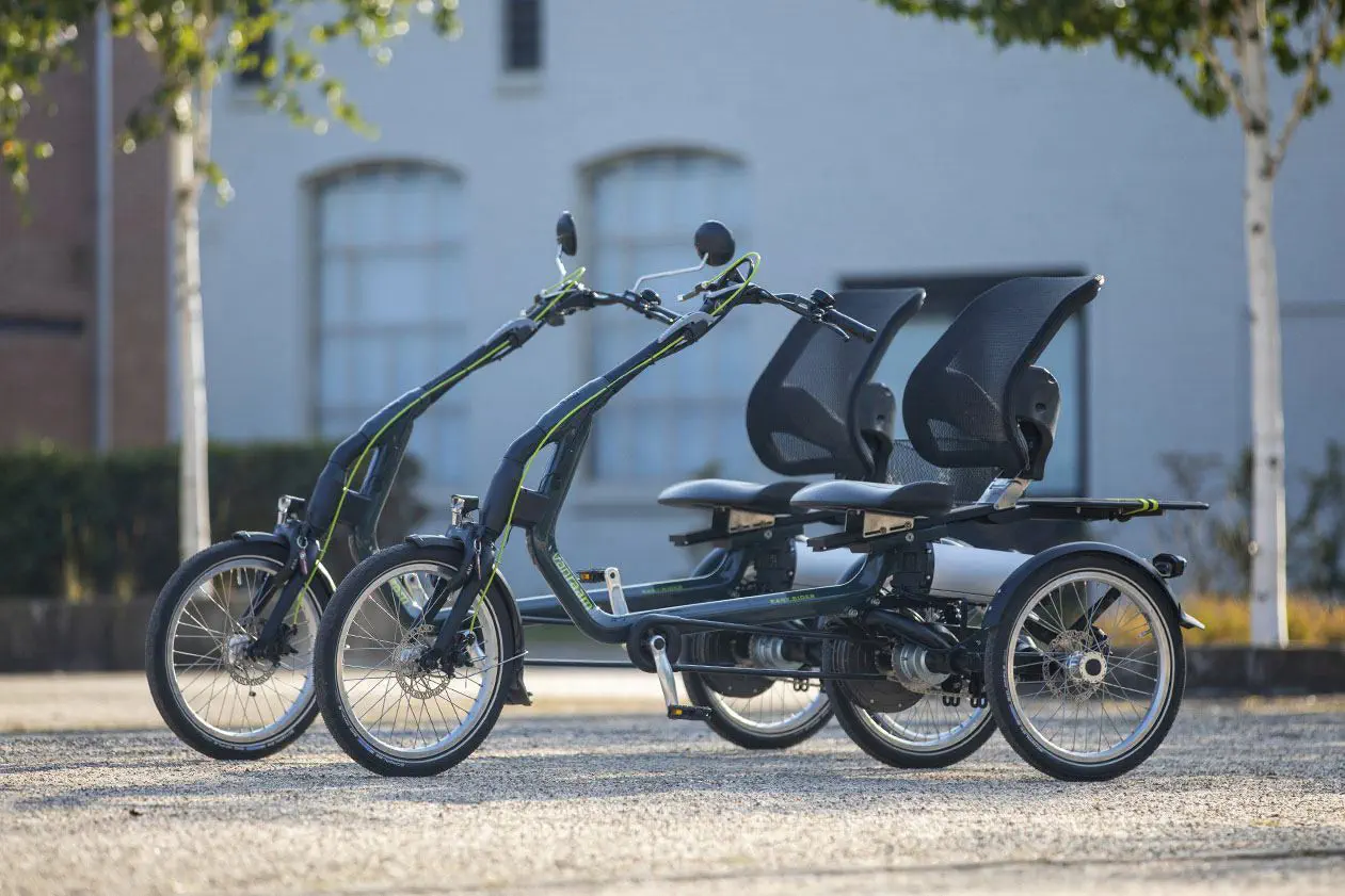 『新品・未使用』三輪車　ブラウン　両対面式 新色発売】1歳から5歳まで対象の『4Way☆三輪車』安全に長く乗っ