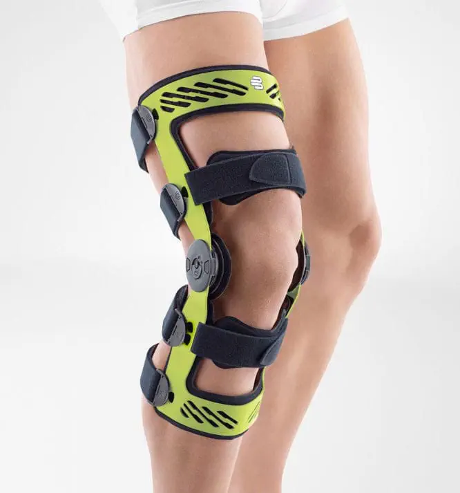 膝装具 - SecuTec® Genu - Bauerfeind - 膝靭帯の安定化 / 関節付き