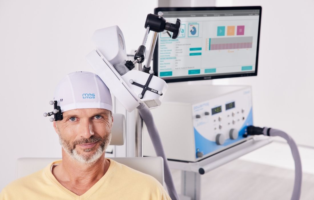 ●Brain Premier tDCS Device 経頭蓋磁気刺激 ○Brain Premier tDCS Device 経頭蓋磁気刺激 Brain Premier tDCS