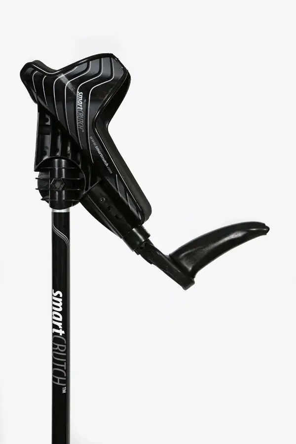 smartCRUTCH 松葉杖 黒 Amazon.co.jp: smartCRUTCH 人間工学カスタム前腕松葉杖 大人用