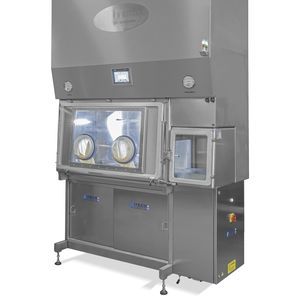 製薬産業用アイソレーター