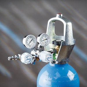 ガス圧力調整器