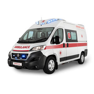 ワゴン車タイプ救急車