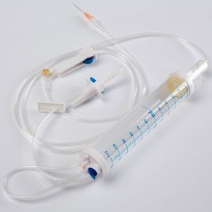 粒子汚染フィルター付き輸液セット 1