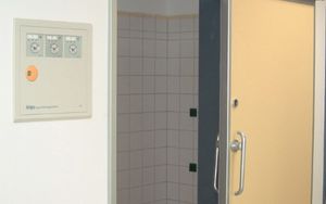 病院用ドア