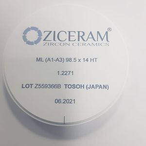 ジルコニア製歯科材料