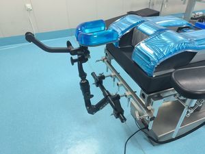 手術台頸椎の支え
