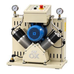 医療用コンプレッサー