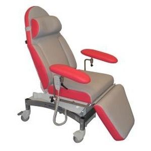 電動式患者移送用チェア 1