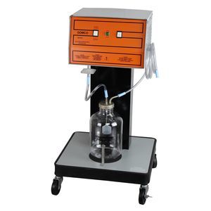 電動式医療用吸引器 1