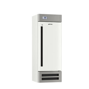 研究所用冷蔵庫 1