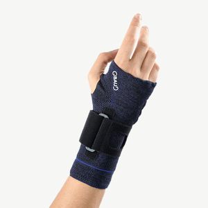 手首装具 1