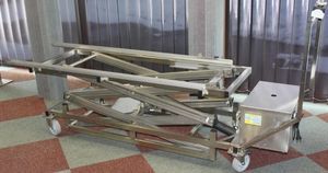 輸送用ストレッチャー 1