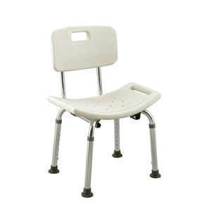背もたれ付きシャワー用チェア 1