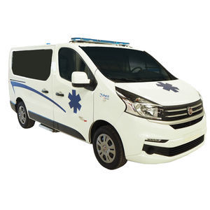 ワゴン車タイプ救急車