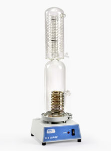 実験用蒸留水器