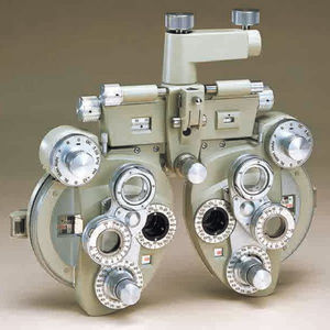 機械式自覚屈折測定器
