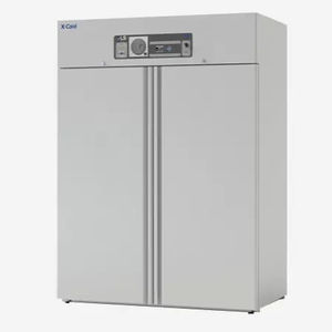 研究所用冷蔵庫 1