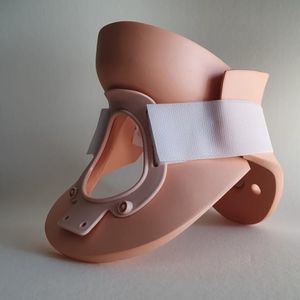 フィラデルフィアカラースキンケア フィラデルフィア頚部カラー - 全ての医療製品メ－カ－
