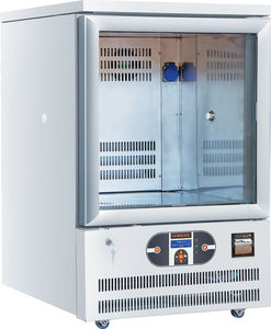 プレート用実験用培養器