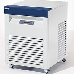 コンパクト研究所用冷却器 - 010-A-RB400 - Van der Heijden Labortechnik GmbH - 循環式 / 移動式 / 空気冷却