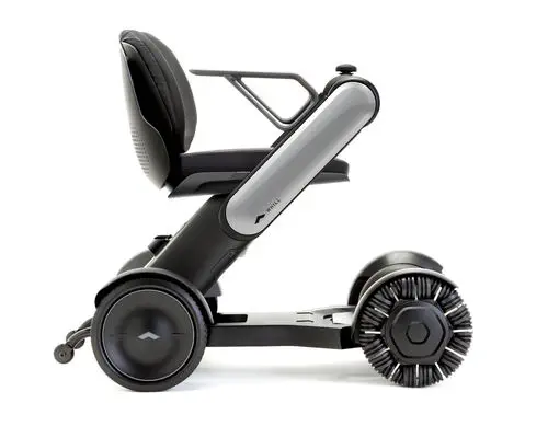 電動車椅子WHILL 見合う model-C黒×ゴールド バッテリー2個セット 中古品