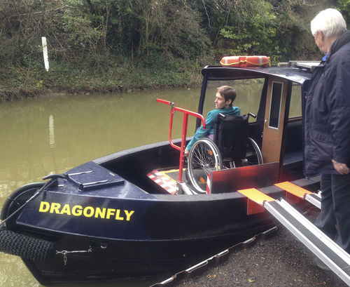 車椅子用昇降式プラットホーム - Access™ Boat - Mobility Networks - 船用