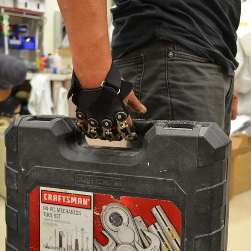 モーター制御式部分的ハンドプロテーゼ - MCPDriver™ - Naked Prosthetics - 多関節 / 大人用