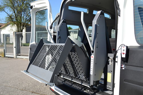 車椅子用昇降式プラットホーム - BBO 115.73 - Mariani Lift System - 車載