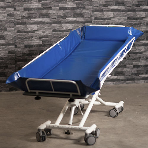 高さ調節可能なシャワー用移動台 - Multicare XXL - Astor Bannerman - 肥満患者の方用