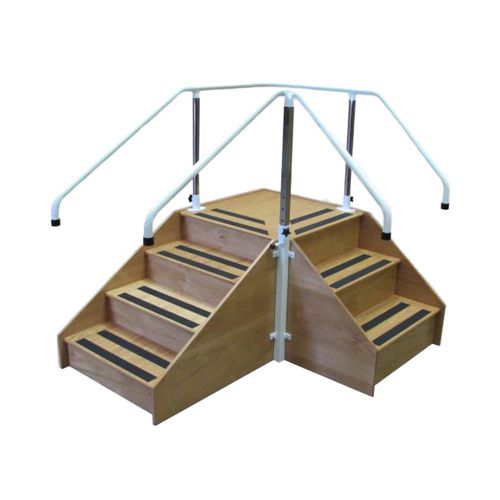 コーナーリハビリ用階段 Stabil Stabil Equipment Ltd (UK)