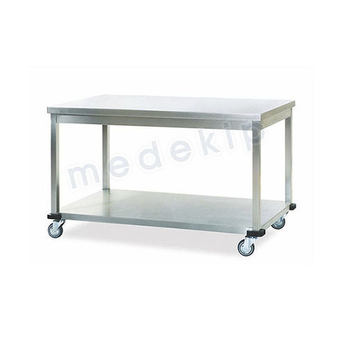 長方形デスク - MED 1075 - 1097 - Medekip Medical - 手動式 / キャスター付き