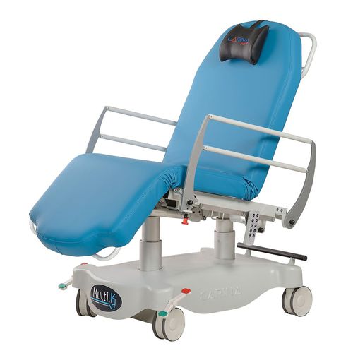 電動式治療用アームチェア - MULT-V2-700 - CARINA  - 3セクション / キャスター付き / トレンデレンブルグ体位