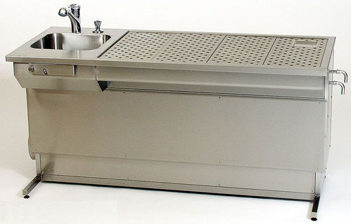 肉眼検査研究室ワークステーション - UCS-E-1750 - KUGEL medical GmbH & Co. KG - サンプル準備用 / 床置き / 流し付き