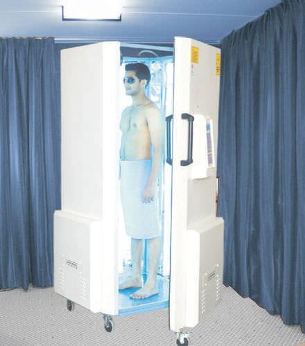アトピー治療用光線療法ランプ - UVec Series - V-Care Medical Systems  - 皮膚炎治療用 / キャビンタイプ / UV