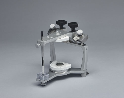 半調整可能歯科用咬合器 - 2240 - Whip Mix Corporation