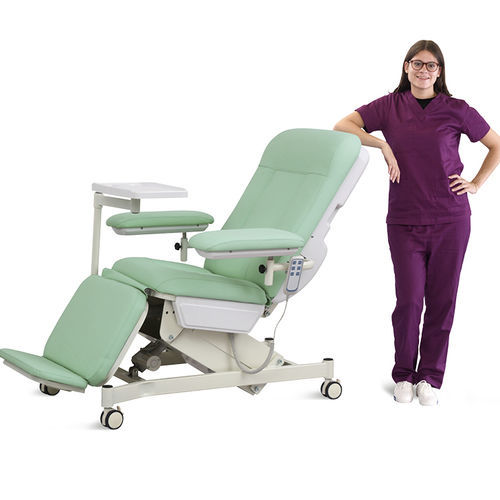 電動式血液透析アームチェア - SKE-133 - Jiangsu Saikang Medical Equipment - 4セクション / キャスター付き / トレンデレンブルグ体位