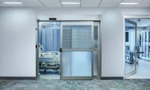 病院用ドア - ProCare™ 8300A - Stanley Access Technologies - 集中治療用 / スライド式 / 自動