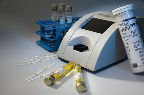 尿用バンド読み取り器 - LAURA® Smart - Erba Lachema - グルコース