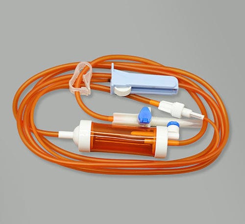 光からの保護付き輸液セット - Jianxi Sanxin Medtec Co., Ltd.  - 栓付き / 点滴筒付き