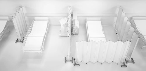 キャスター付き医療用パーテーション - Divisória Móvel - BCF Plásticos - 折りたたみ式