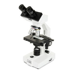 microscópio óptico